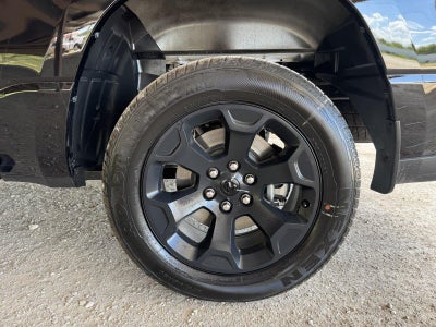 2026 RAM 1500 RAM 1500 EXPRESS CREW CAB 4X4 5'7' BOX