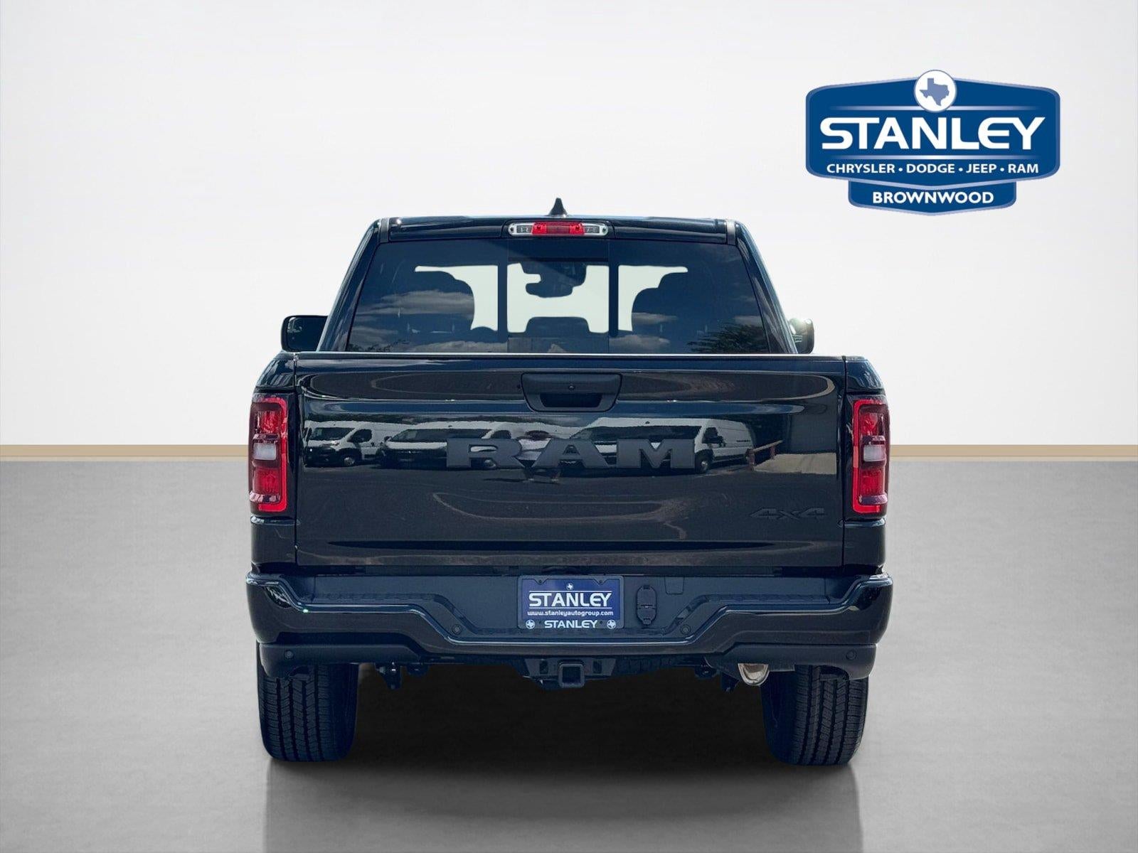2026 RAM 1500 RAM 1500 EXPRESS CREW CAB 4X4 5'7' BOX