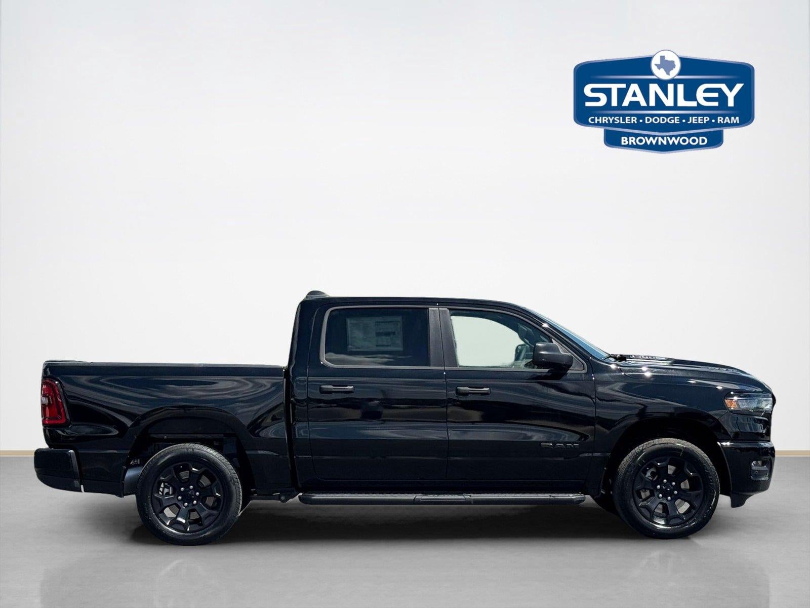 2026 RAM 1500 RAM 1500 EXPRESS CREW CAB 4X4 5'7' BOX
