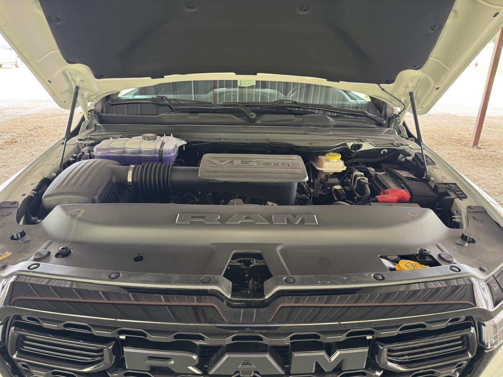 2027 RAM Ram 1500 RAM 1500 EXPRESS CREW CAB 4X4 5'7' BOX