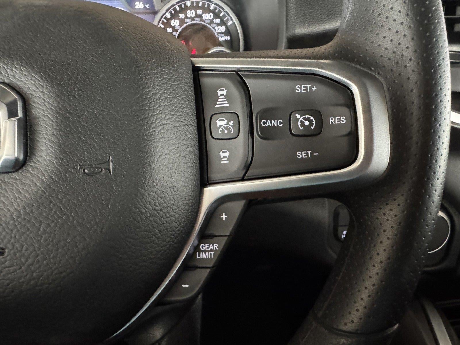 2026 RAM 1500 RAM 1500 EXPRESS CREW CAB 4X4 5'7' BOX