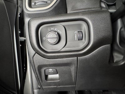 2026 RAM 1500 RAM 1500 EXPRESS CREW CAB 4X4 5'7' BOX