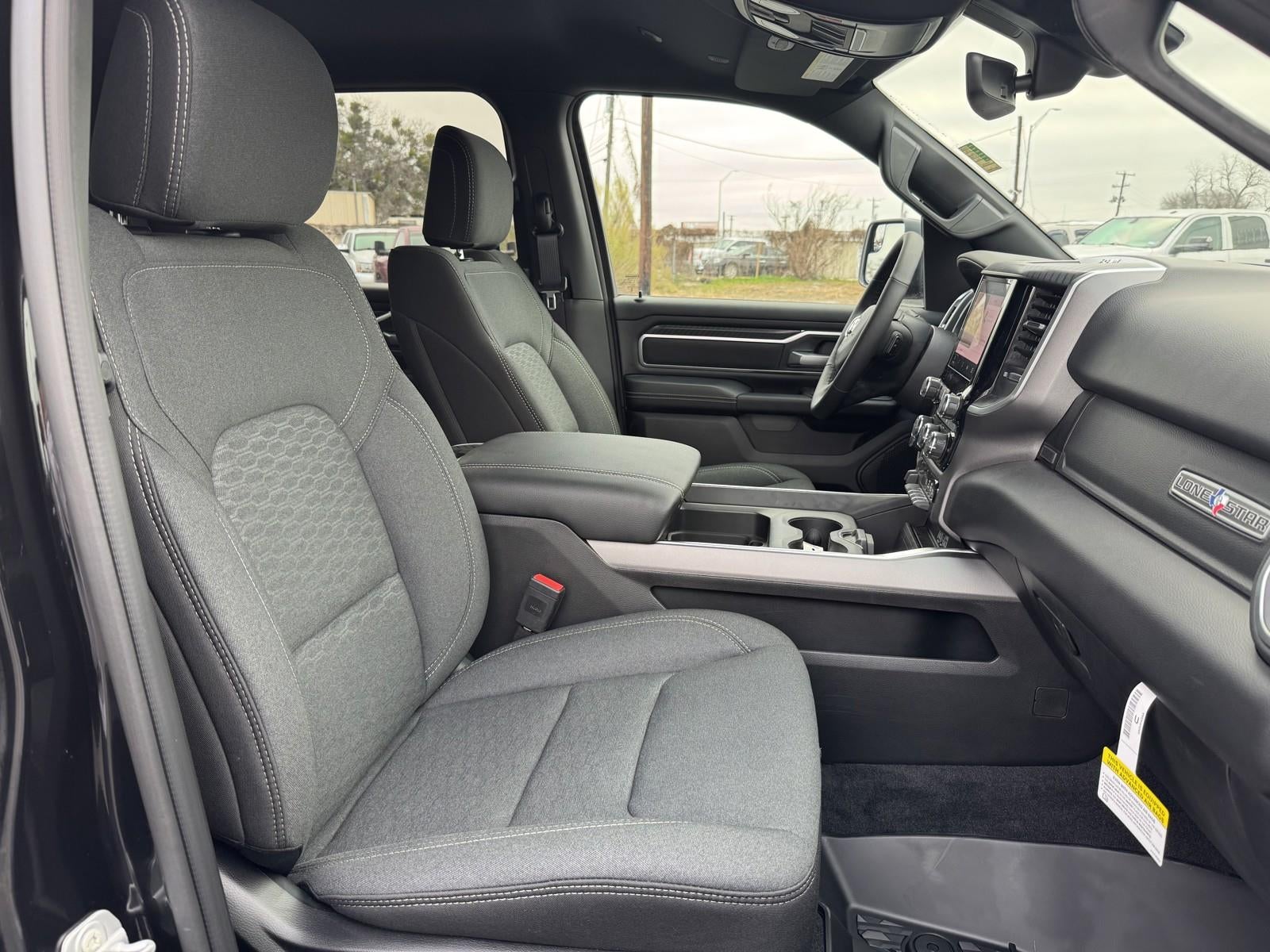 2026 RAM Ram 1500 RAM 1500 LONE STAR CREW CAB 4X4 5'7' BOX