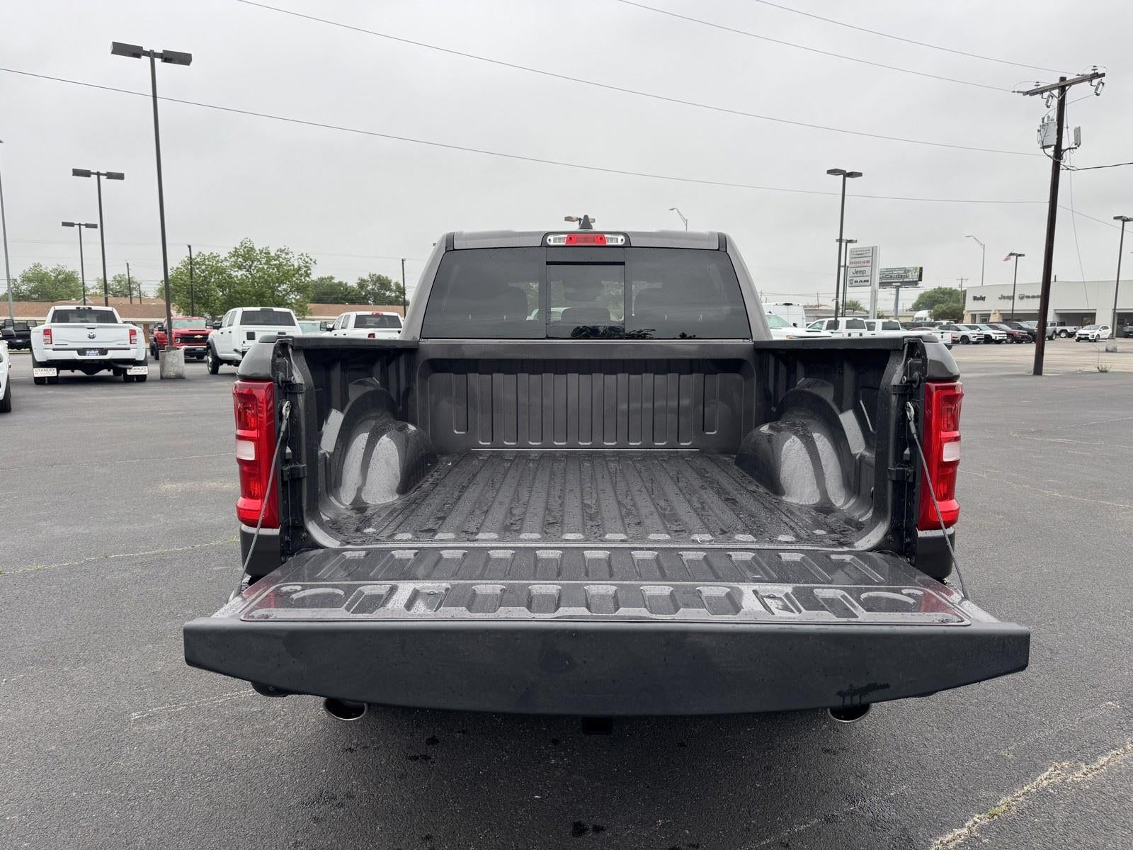 2026 RAM Ram 1500 RAM 1500 LONE STAR CREW CAB 4X4 5'7' BOX