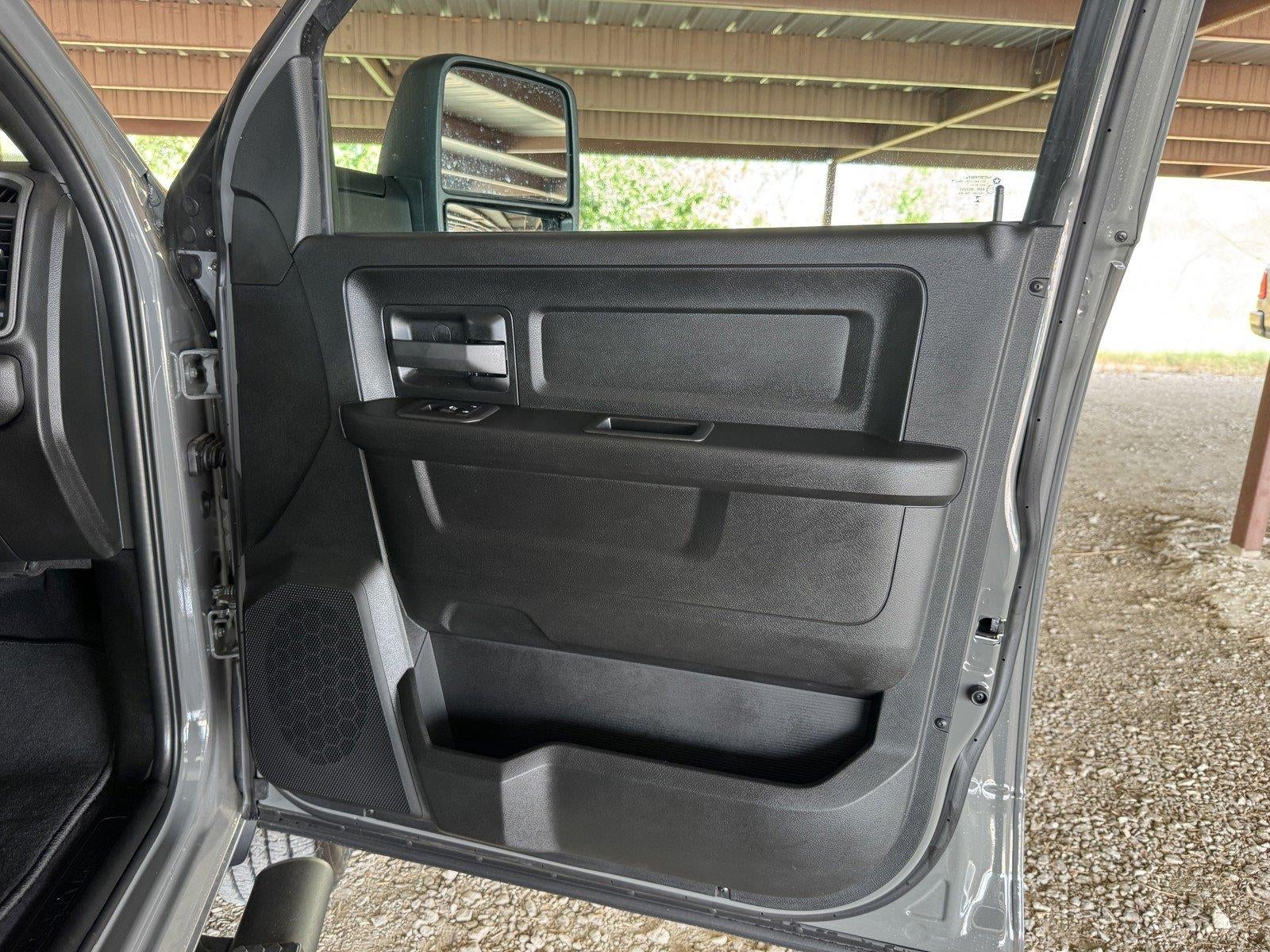 2027 RAM Ram 2500 RAM 2500 TRADESMAN CREW CAB 4X4 6'4' BOX