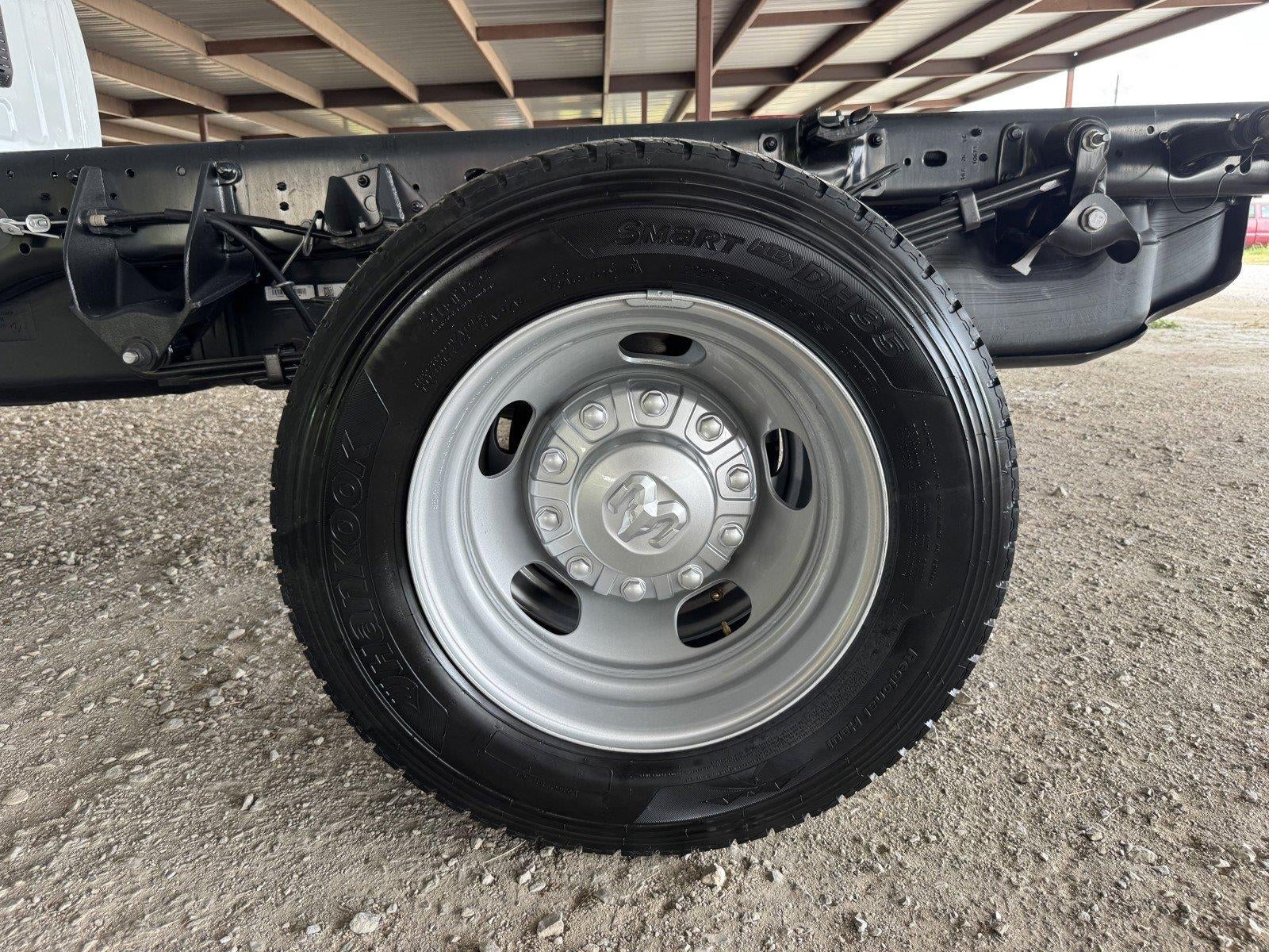 2026 RAM Ram 5500 Chassis Cab RAM 5500 TRADESMAN CHASSIS CREW CAB 4X4 84' CA