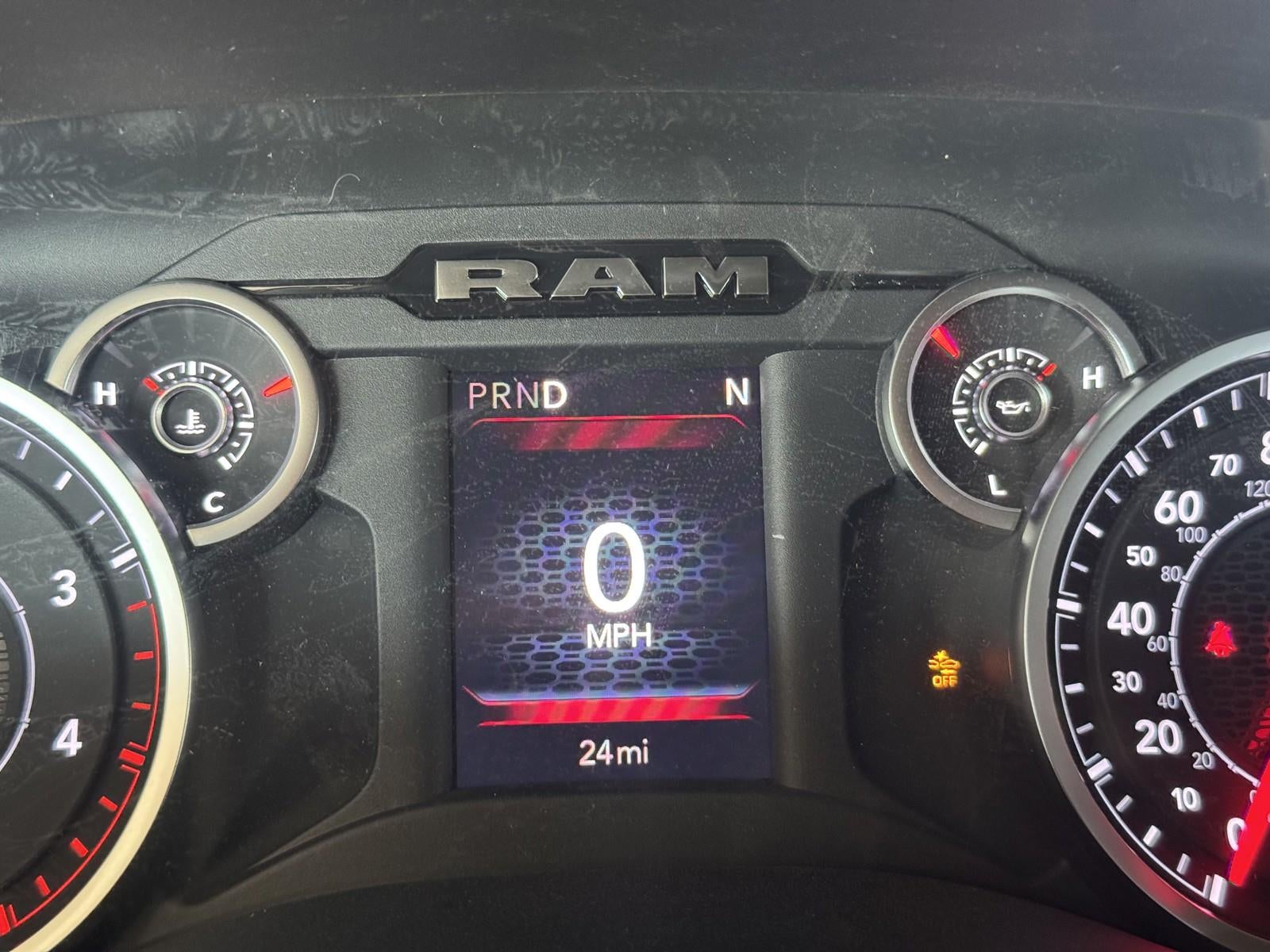 2026 RAM Ram 5500 Chassis Cab RAM 5500 TRADESMAN CHASSIS CREW CAB 4X4 84' CA