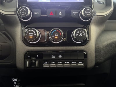 2026 RAM Ram 5500 Chassis Cab RAM 5500 TRADESMAN CHASSIS CREW CAB 4X4 84' CA