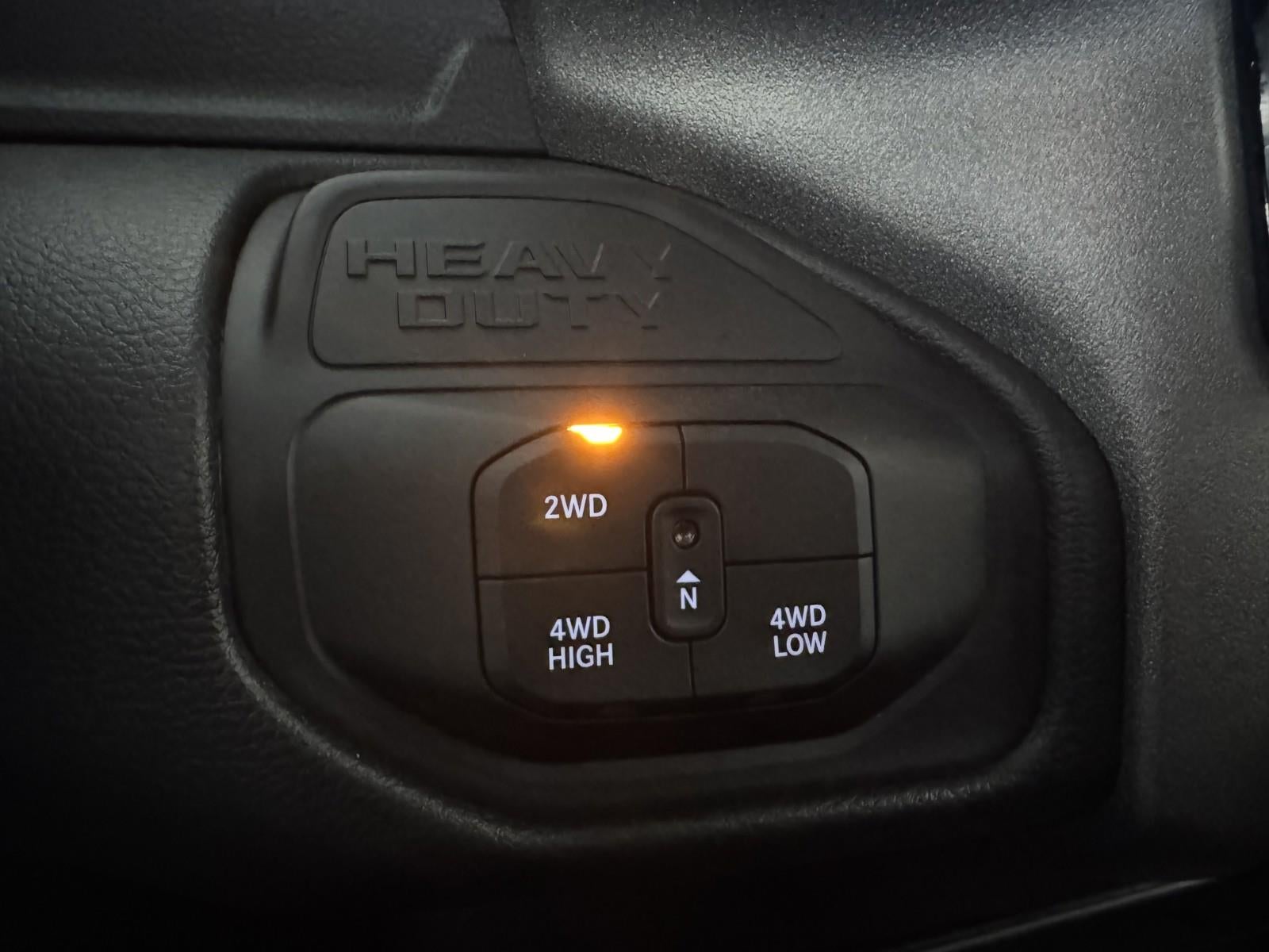 2026 RAM Ram 5500 Chassis Cab RAM 5500 TRADESMAN CHASSIS CREW CAB 4X4 84' CA