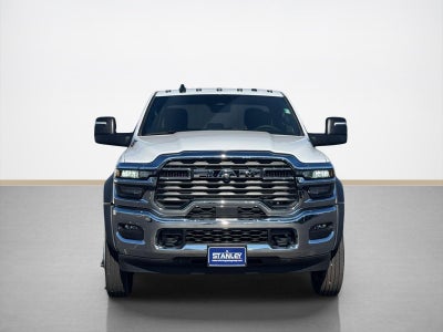 2026 RAM Ram 5500 Chassis Cab RAM 5500 TRADESMAN CHASSIS CREW CAB 4X4 84' CA