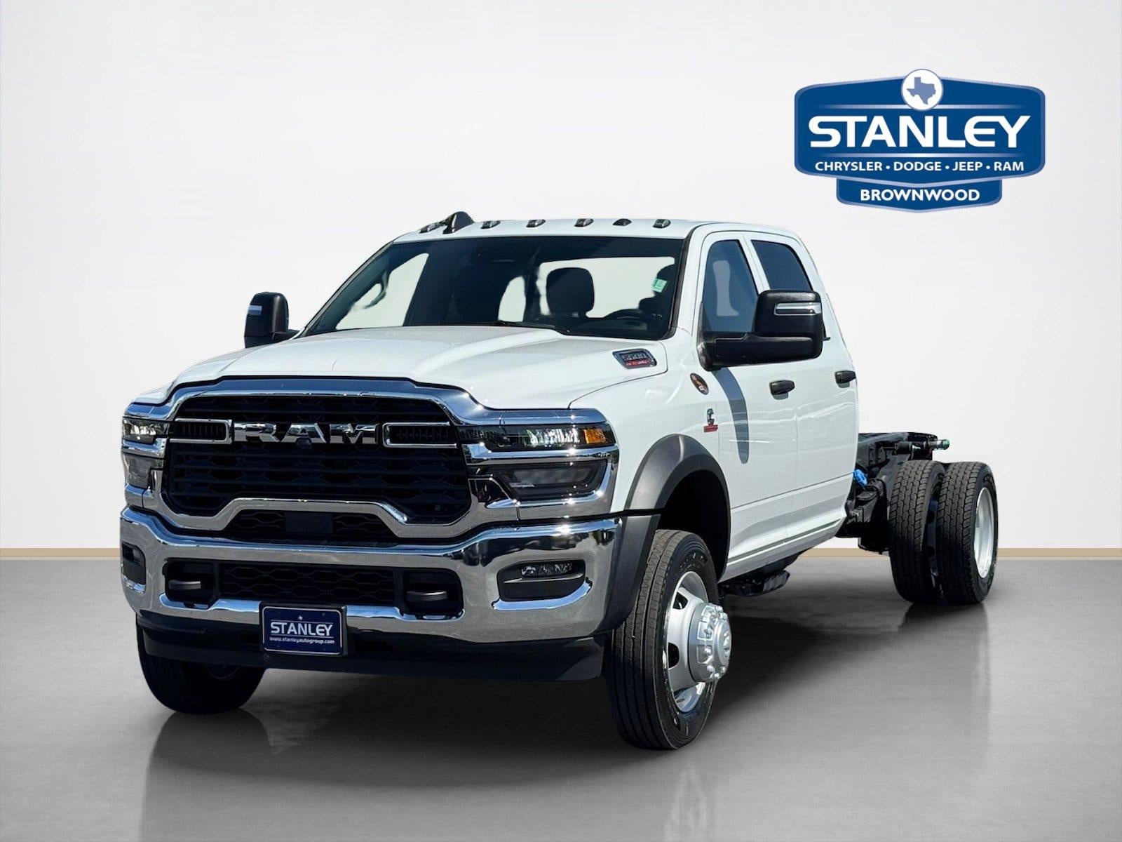 2026 RAM 5500 Chassis RAM 5500 TRADESMAN CHASSIS CREW CAB 4X4 84' CA