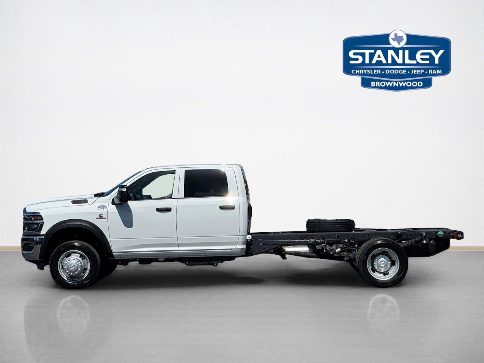 2026 RAM 5500 Chassis RAM 5500 TRADESMAN CHASSIS CREW CAB 4X4 84' CA