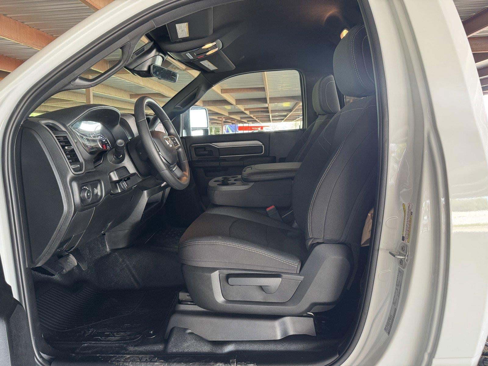2026 RAM Ram 3500 Chassis Cab RAM 3500 TRADESMAN CHASSIS REGULAR CAB 4X4 60' CA