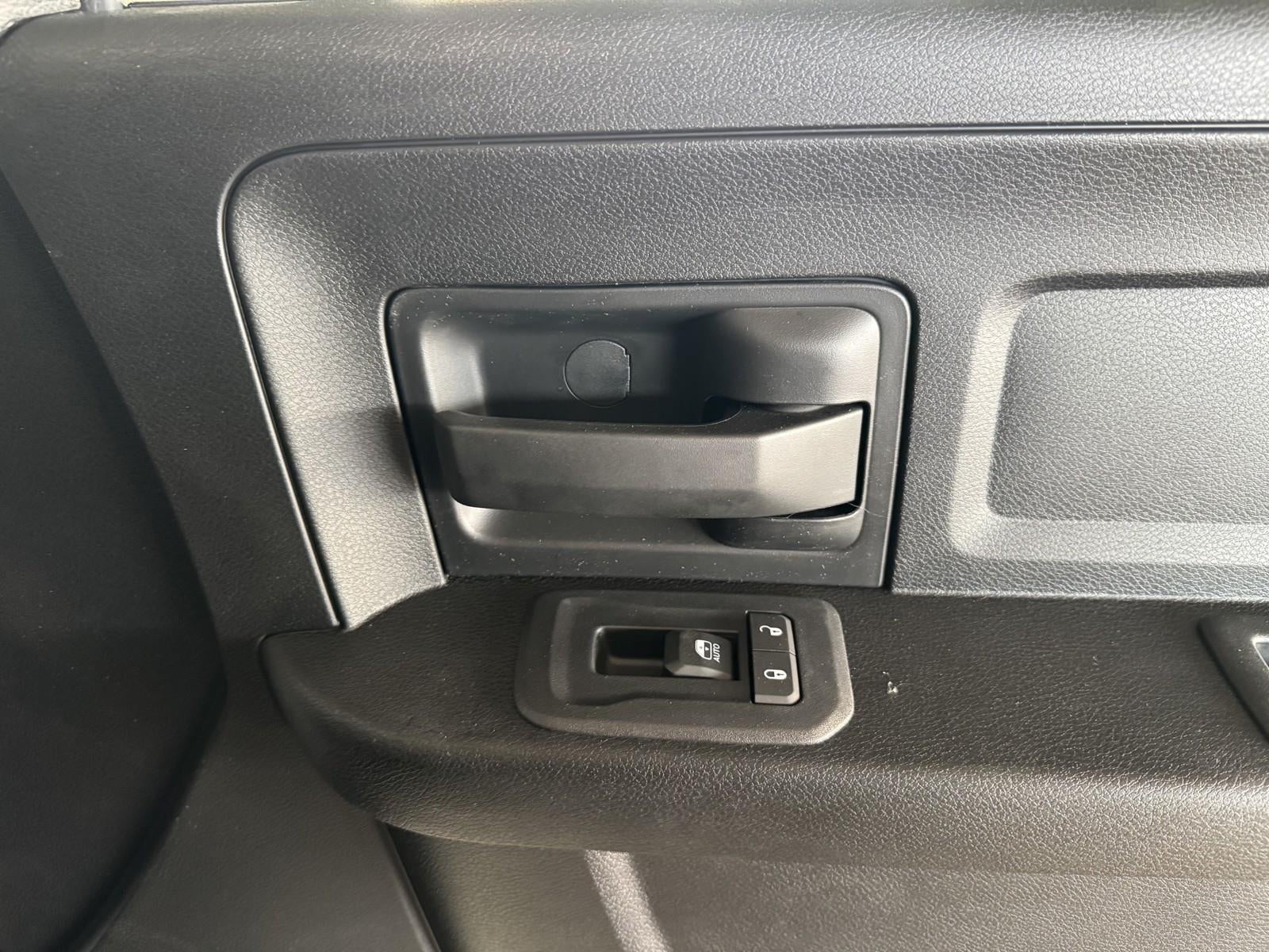 2026 RAM Ram 3500 Chassis Cab RAM 3500 TRADESMAN CREW CAB CHASSIS 4X4 60' CA