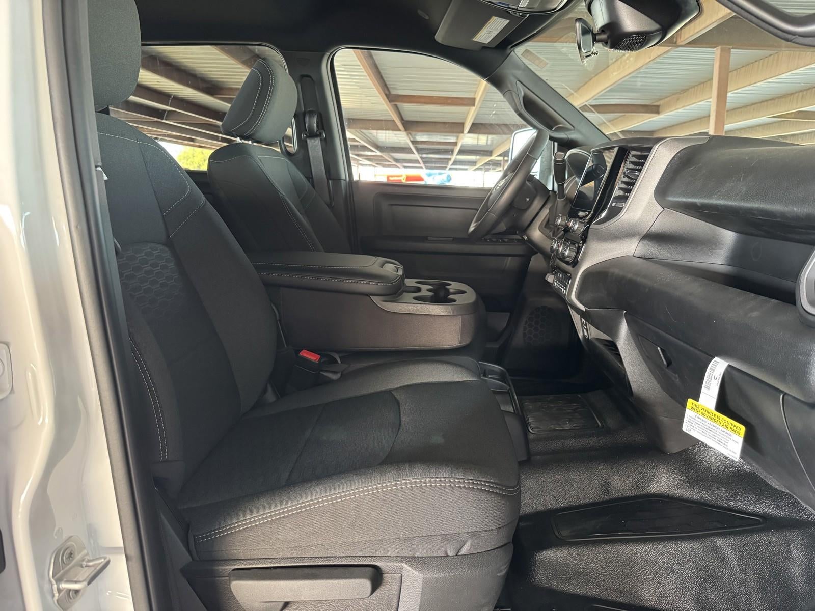 2026 RAM Ram 3500 Chassis Cab RAM 3500 TRADESMAN CREW CAB CHASSIS 4X4 60' CA