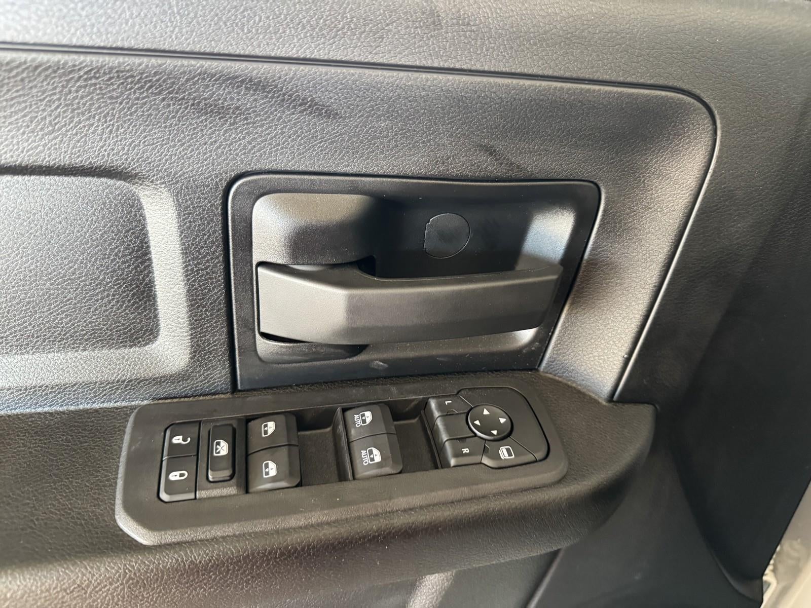 2026 RAM Ram 3500 Chassis Cab RAM 3500 TRADESMAN CREW CAB CHASSIS 4X4 60' CA