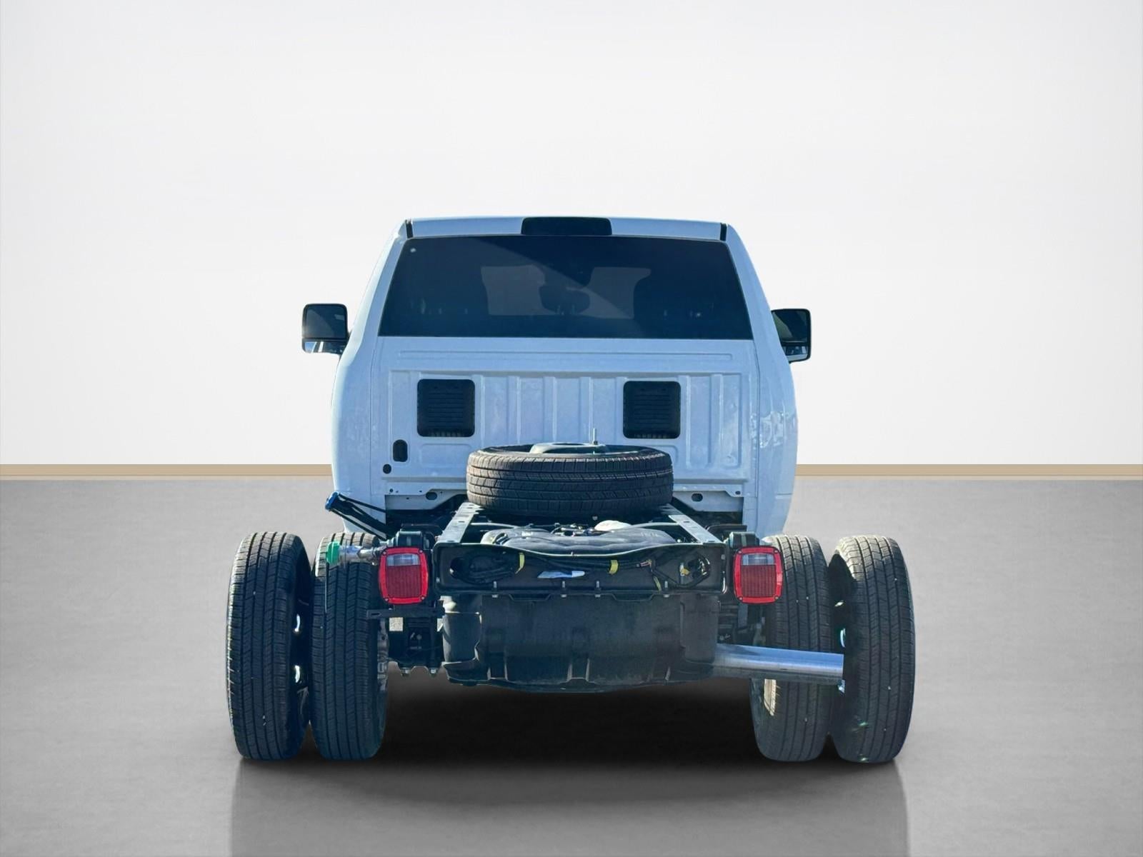 2026 RAM Ram 3500 Chassis Cab RAM 3500 TRADESMAN CREW CAB CHASSIS 4X4 60' CA