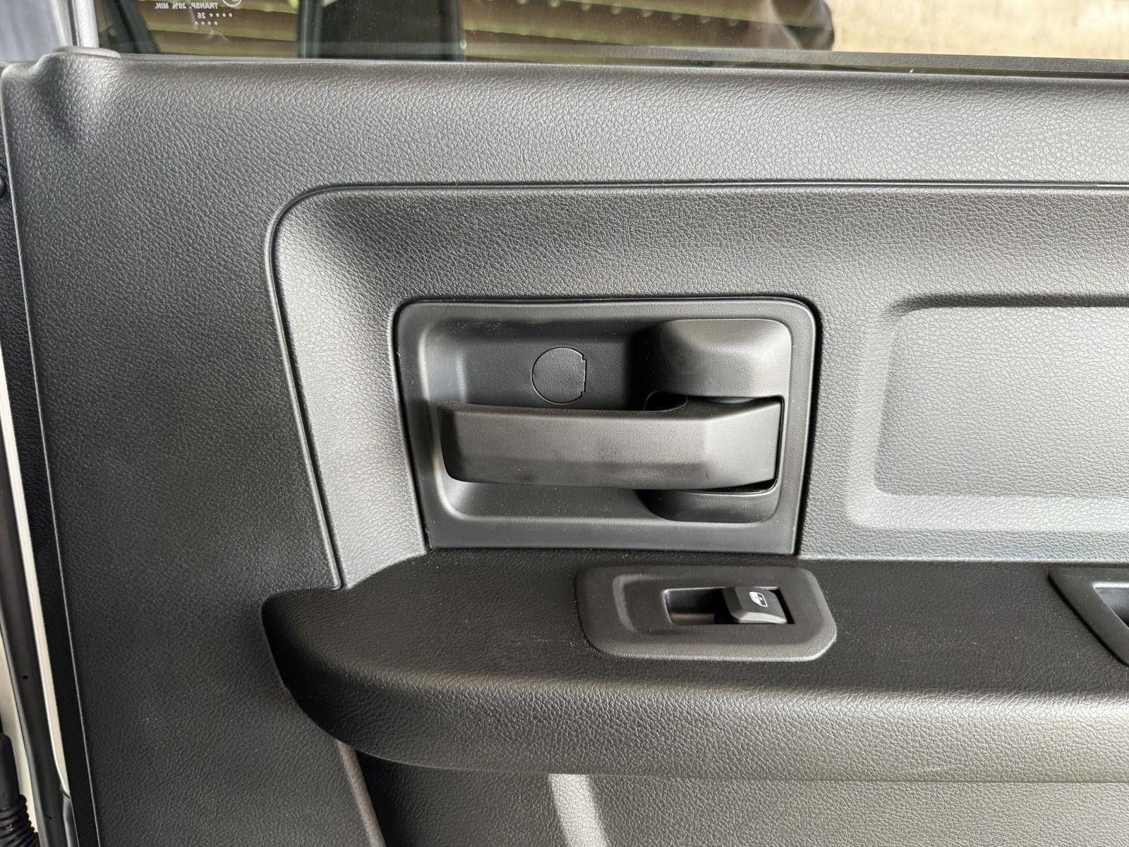 2026 RAM Ram 3500 Chassis Cab RAM 3500 TRADESMAN CREW CAB CHASSIS 4X4 60' CA