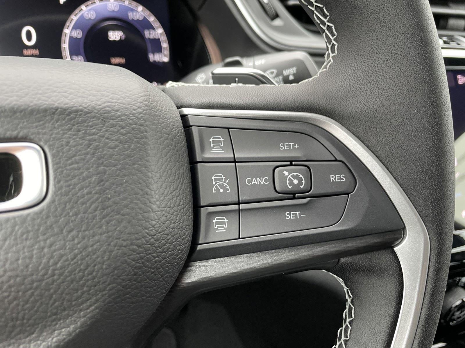 2025 Jeep Grand Cherokee GRAND CHEROKEE LAREDO X 4X2