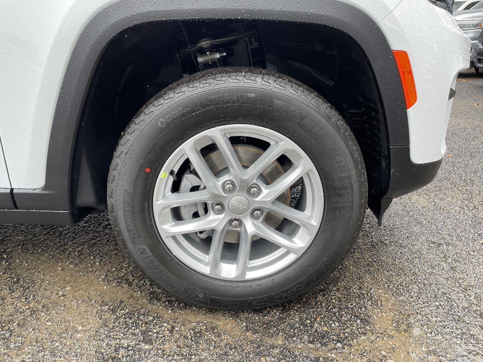 2025 Jeep Grand Cherokee GRAND CHEROKEE LAREDO X 4X2