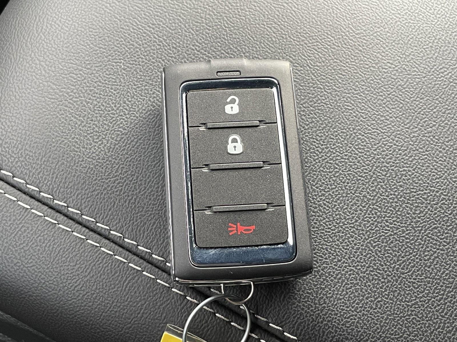 2025 Jeep Grand Cherokee GRAND CHEROKEE LAREDO 4X2