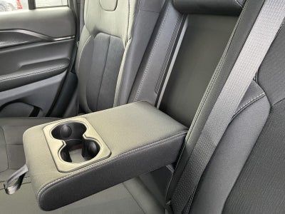 2025 Jeep Grand Cherokee GRAND CHEROKEE LAREDO 4X2