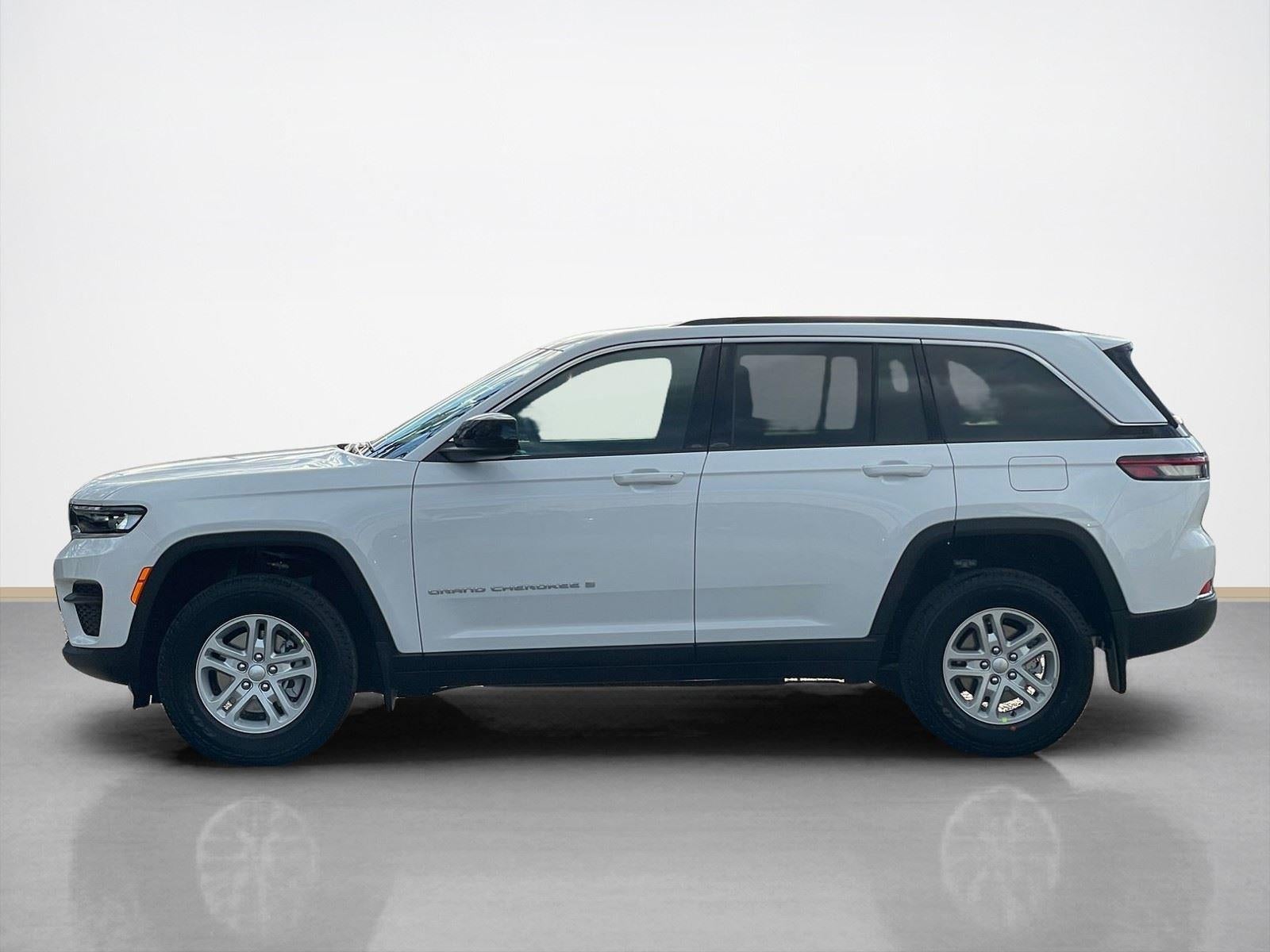 2025 Jeep Grand Cherokee GRAND CHEROKEE LAREDO 4X2