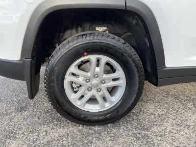 2025 Jeep Grand Cherokee GRAND CHEROKEE LAREDO 4X2