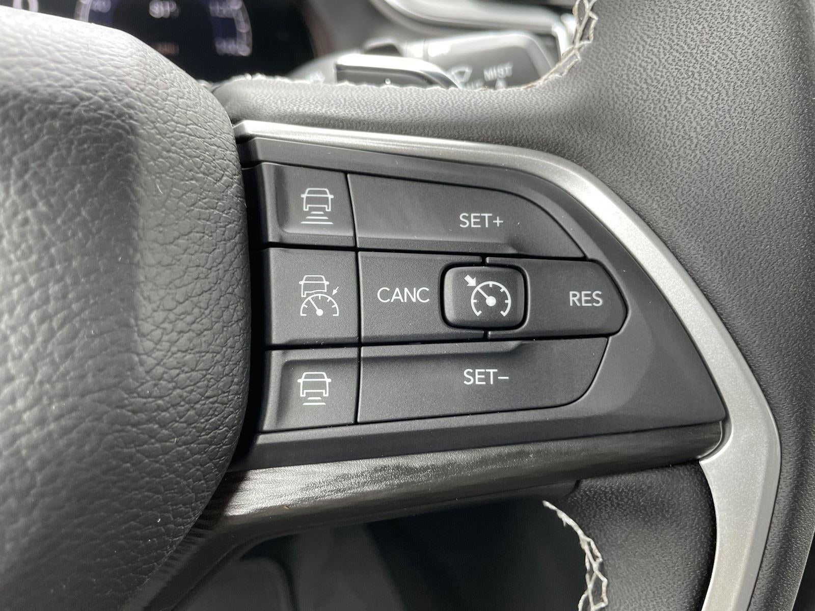 2026 Jeep Grand Cherokee GRAND CHEROKEE LAREDO 4X2