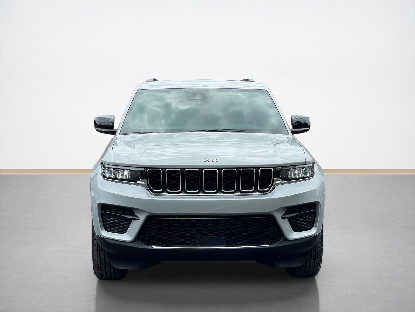 2026 Jeep Grand Cherokee GRAND CHEROKEE LAREDO 4X2