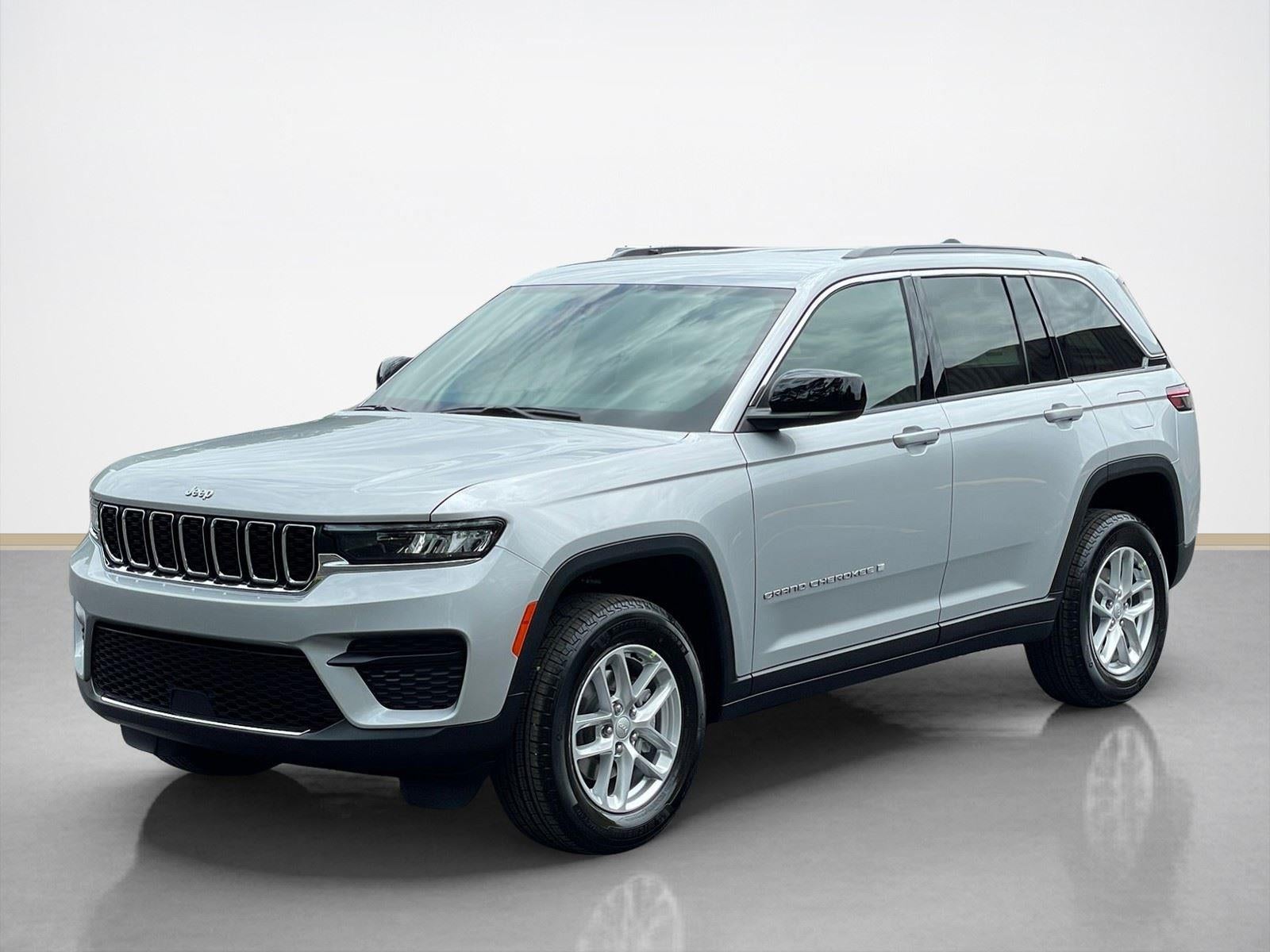 2026 Jeep Grand Cherokee GRAND CHEROKEE LAREDO 4X2