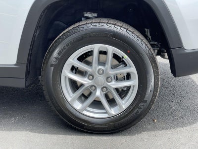 2026 Jeep Grand Cherokee GRAND CHEROKEE LAREDO 4X2