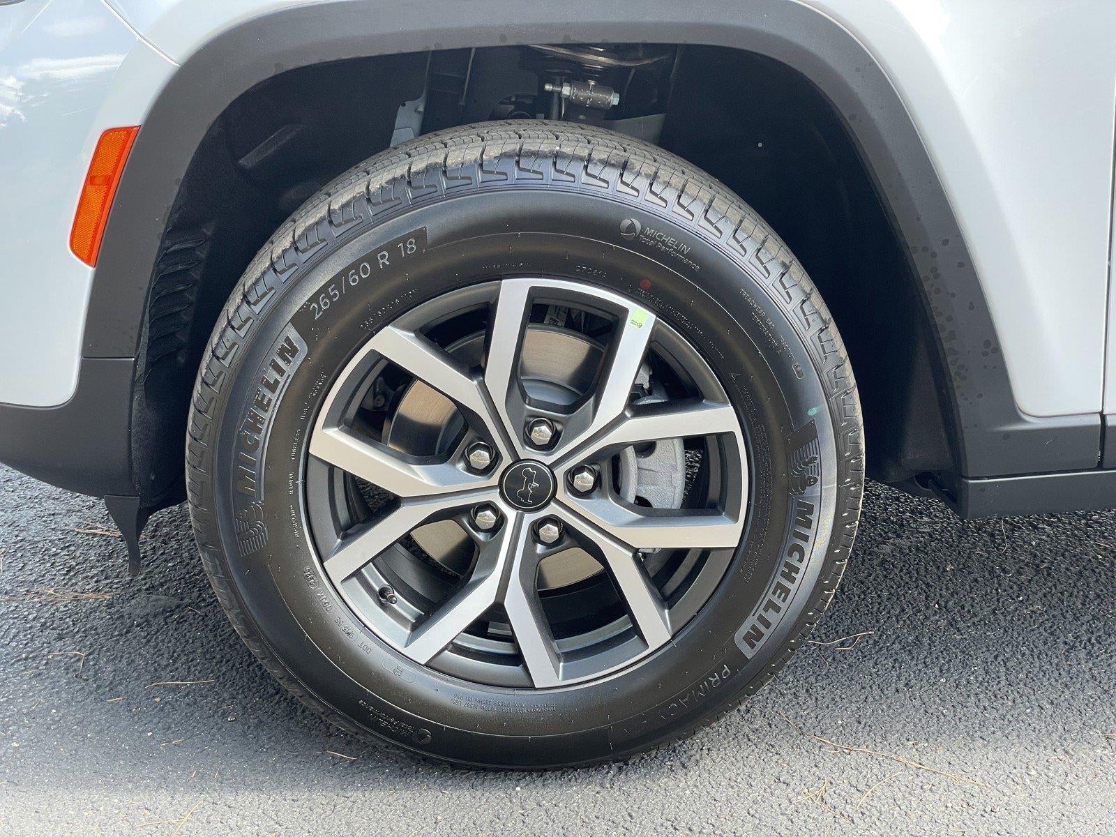 2027 Jeep Grand Cherokee Laredo X