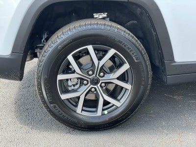2027 Jeep Grand Cherokee Laredo X