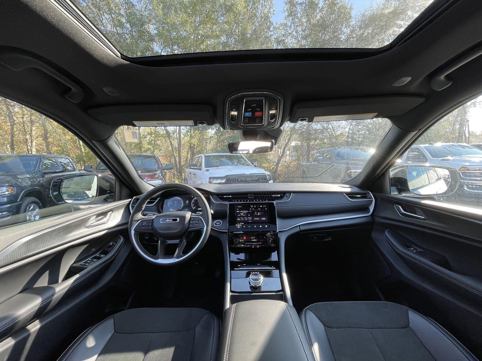 2025 Jeep Grand Cherokee GRAND CHEROKEE L ALTITUDE X 4X2