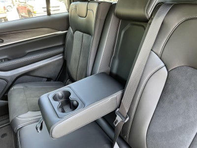 2026 Jeep Grand Cherokee GRAND CHEROKEE L LAREDO ALTITUDE 4X4