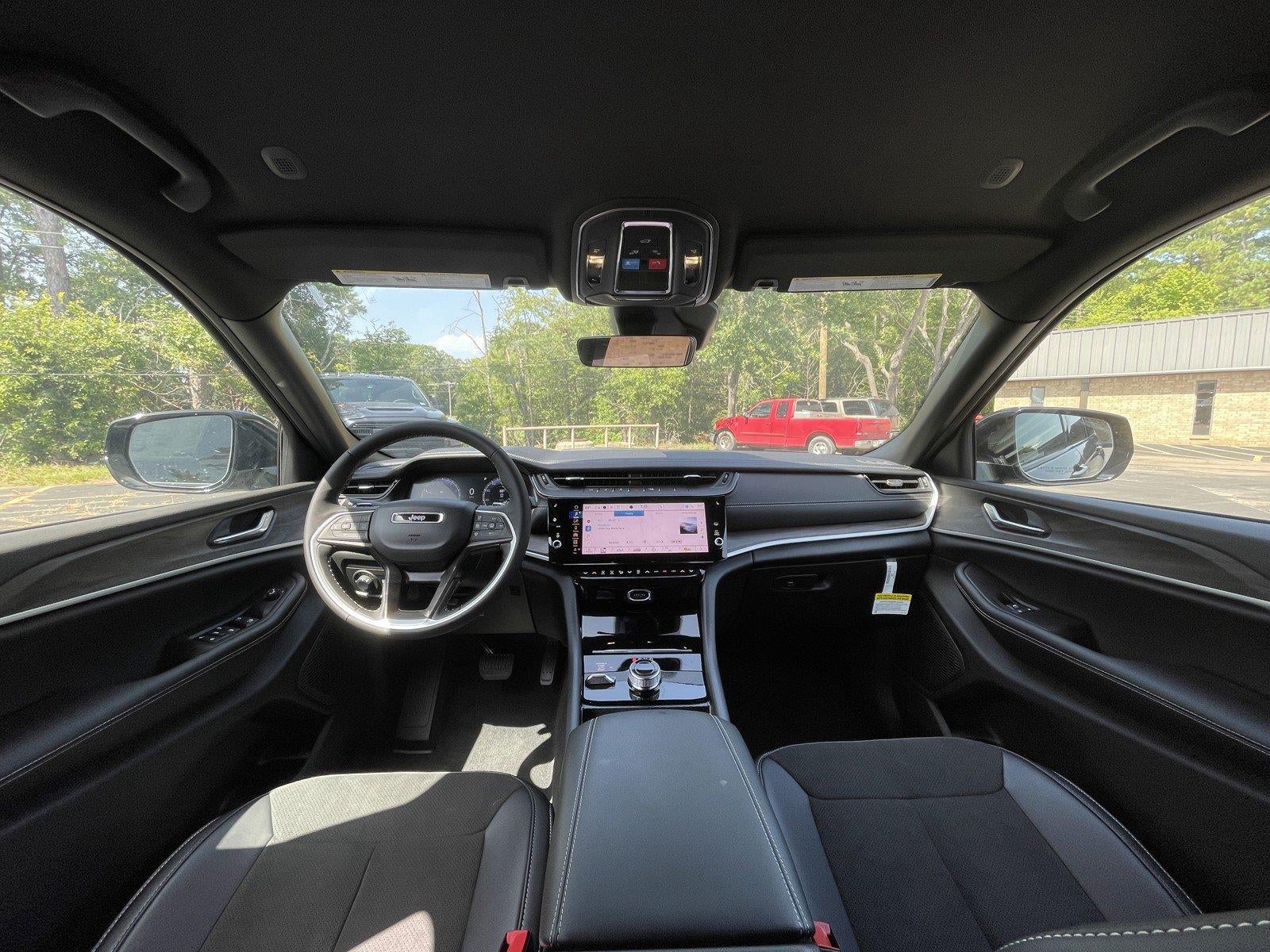 2026 Jeep Grand Cherokee L Laredo - Photo 15