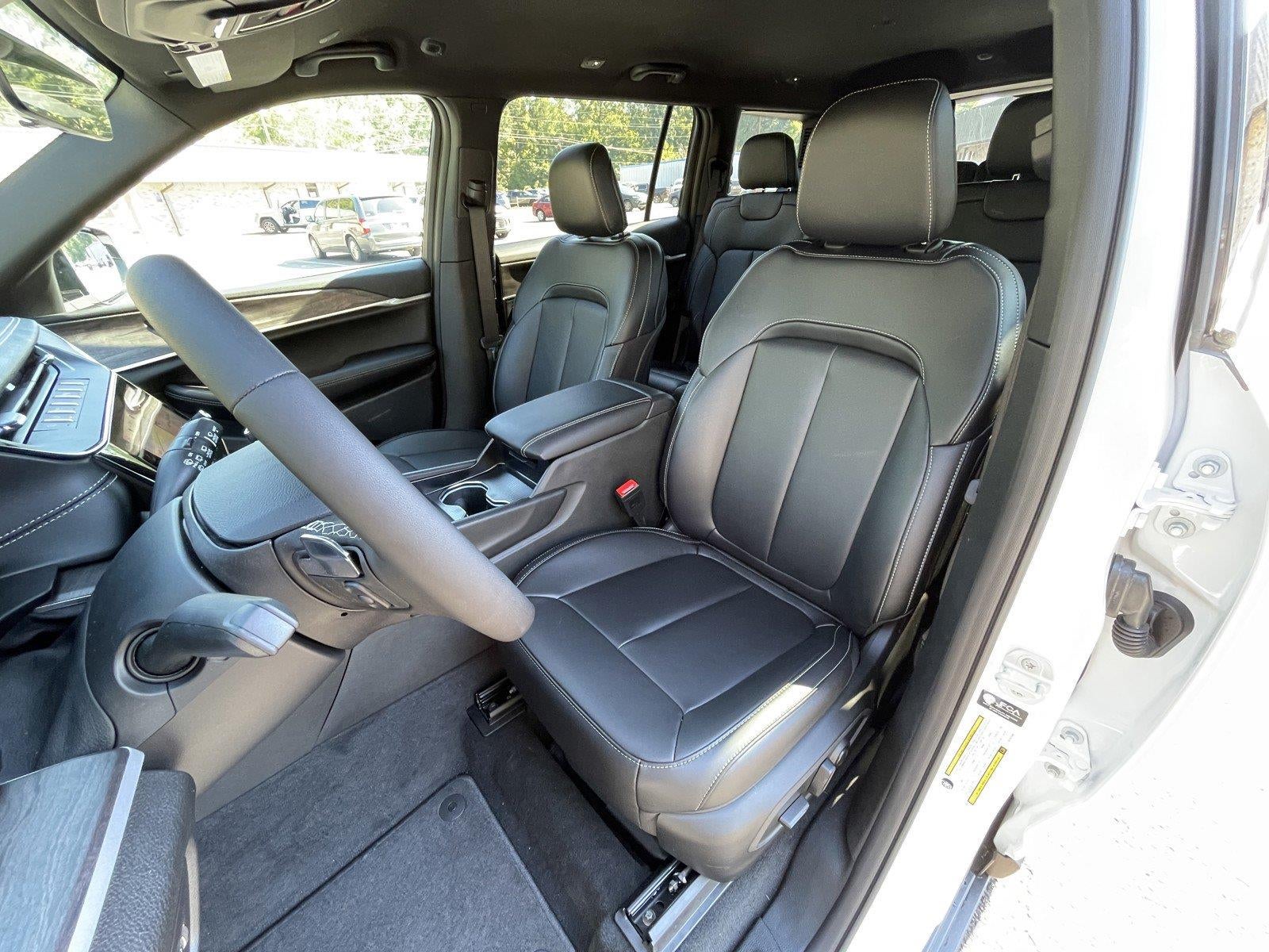 2027 Jeep Grand Cherokee GRAND CHEROKEE L LIMITED 4X4
