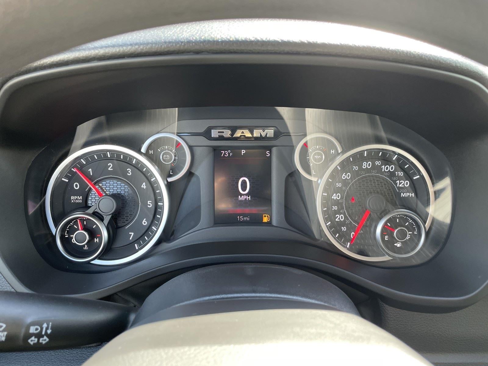 2025 RAM Ram 1500 RAM 1500 TRADESMAN CREW CAB 4X2 5'7' BOX