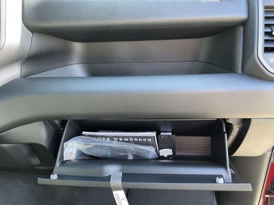 2025 RAM Ram 1500 RAM 1500 TRADESMAN CREW CAB 4X2 5'7' BOX