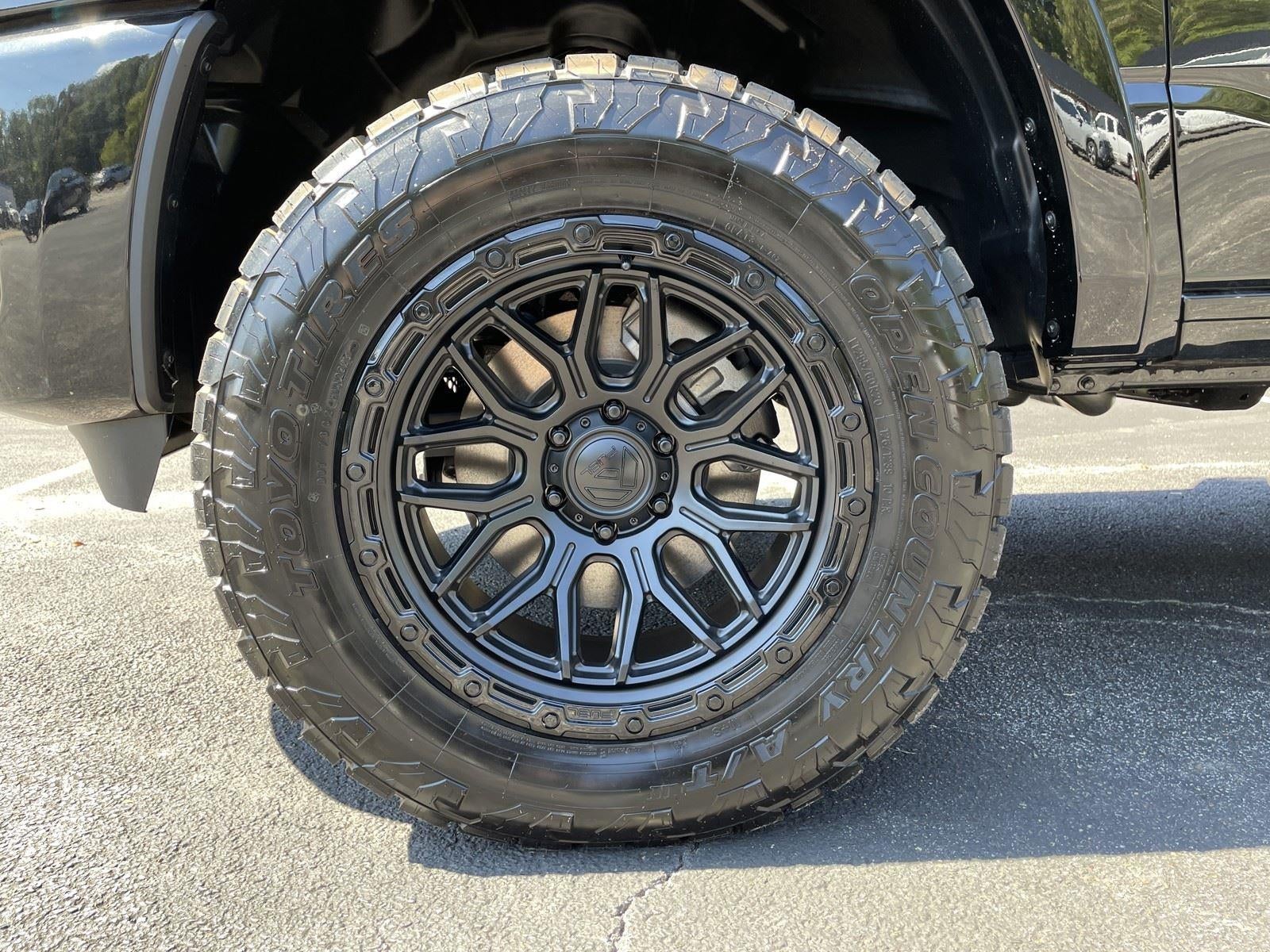 2025 RAM Ram 1500 RAM 1500 LONE STAR CREW CAB 4X4 5'7' BOX