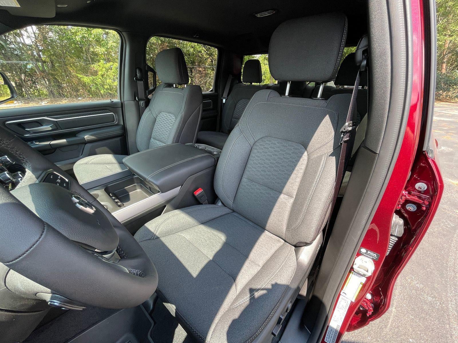 2026 RAM Ram 1500 RAM 1500 LONE STAR CREW CAB 4X4 5'7' BOX