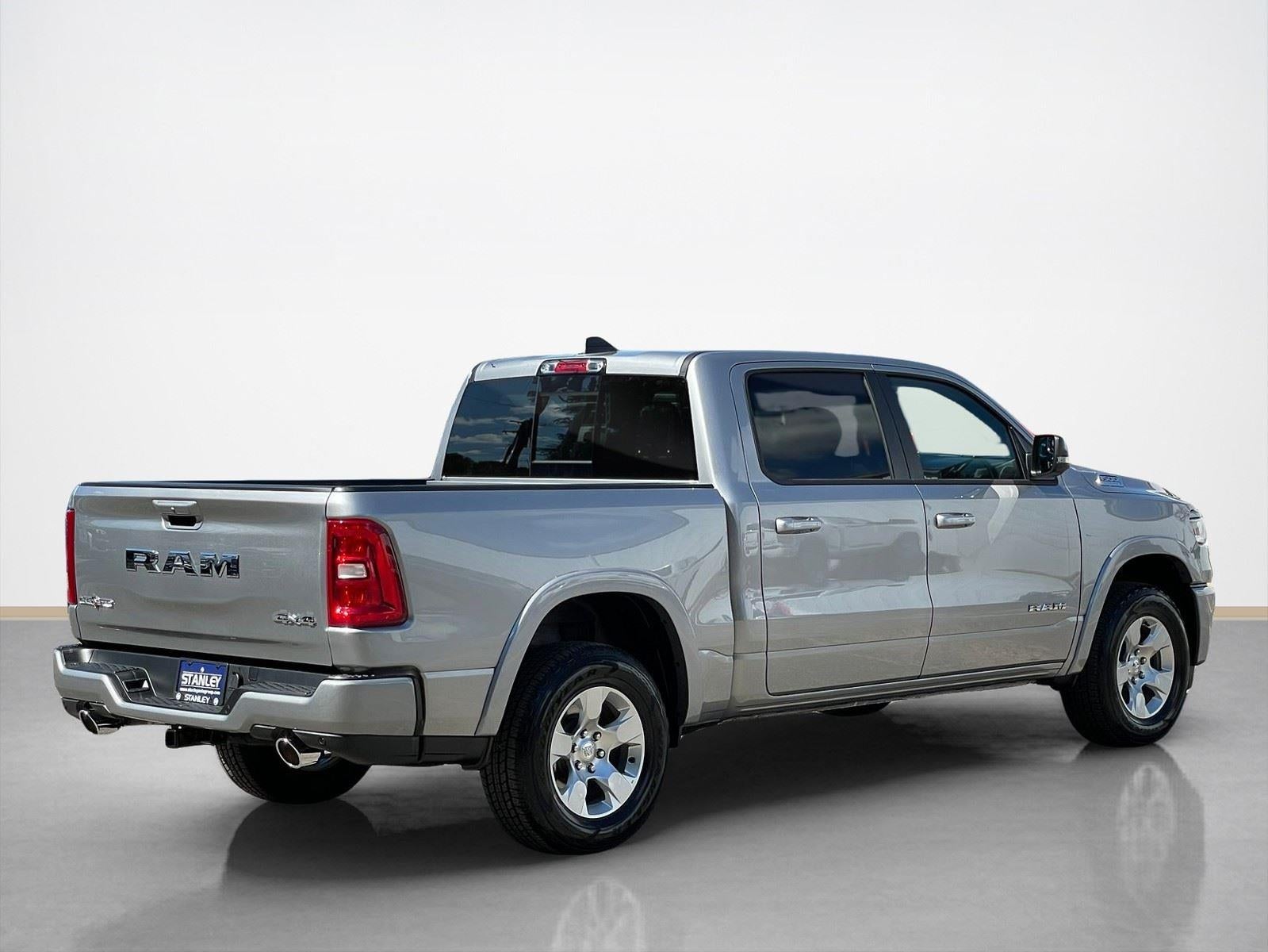 2026 RAM Ram 1500 RAM 1500 LONE STAR CREW CAB 4X4 5'7' BOX