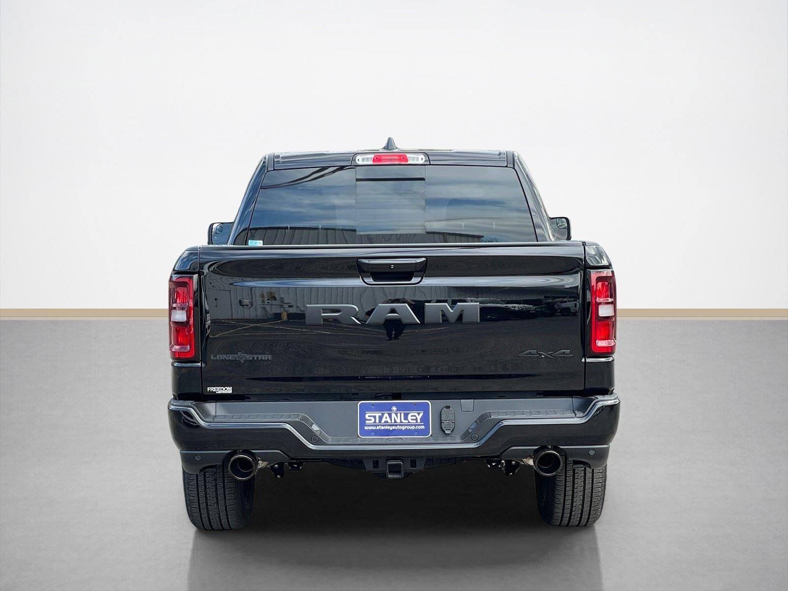 2026 RAM Ram 1500 RAM 1500 LONE STAR CREW CAB 4X4 5'7' BOX