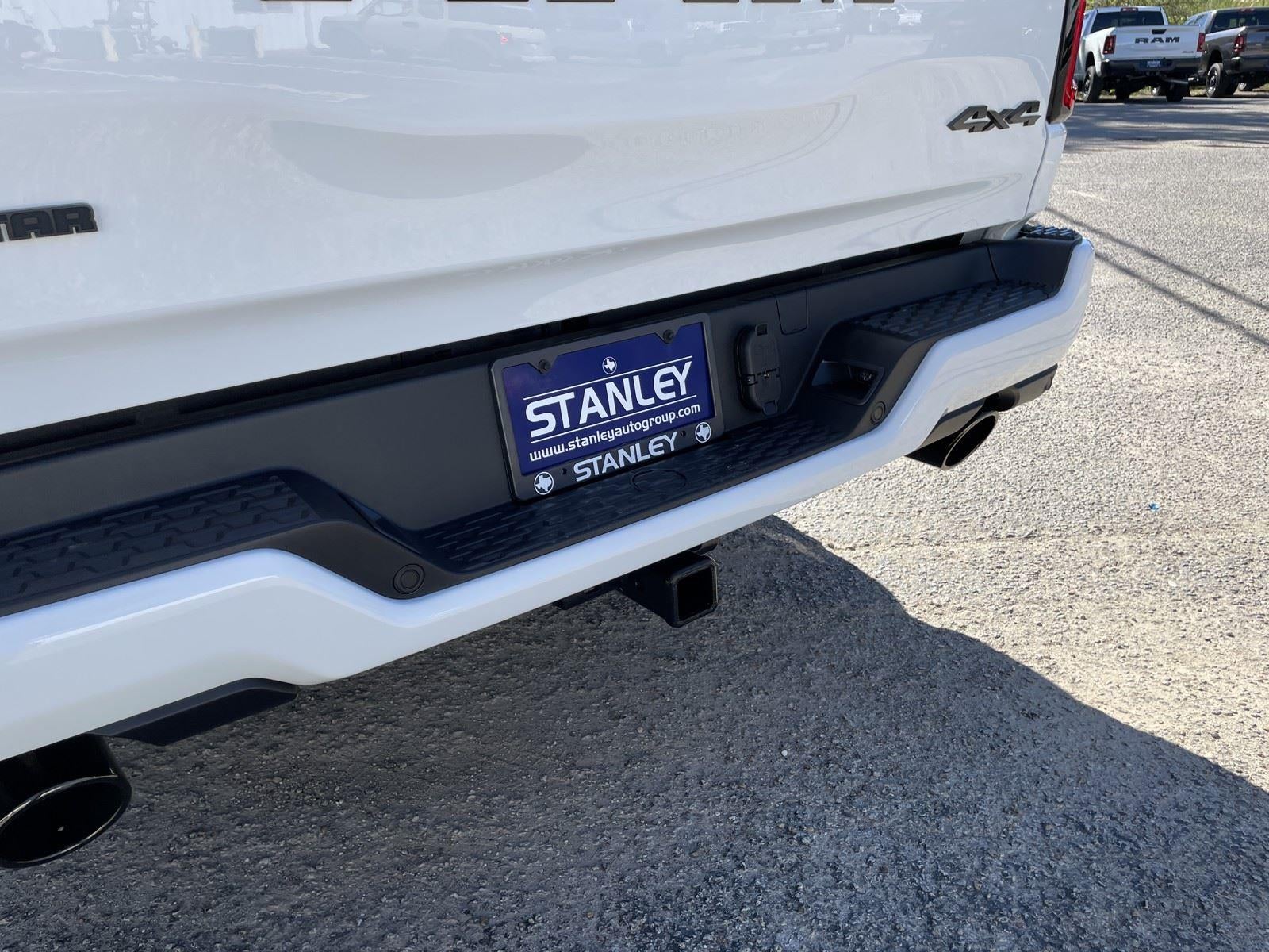 2026 RAM Ram 1500 RAM 1500 LONE STAR CREW CAB 4X4 5'7' BOX