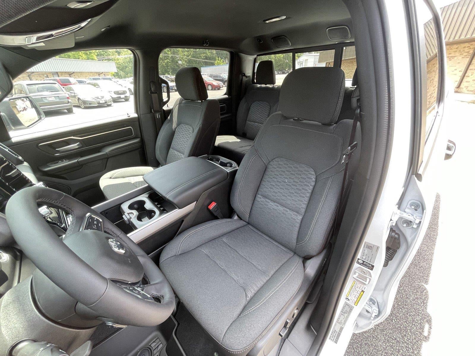 2026 RAM 1500 RAM 1500 LONE STAR CREW CAB 4X4 5'7' BOX