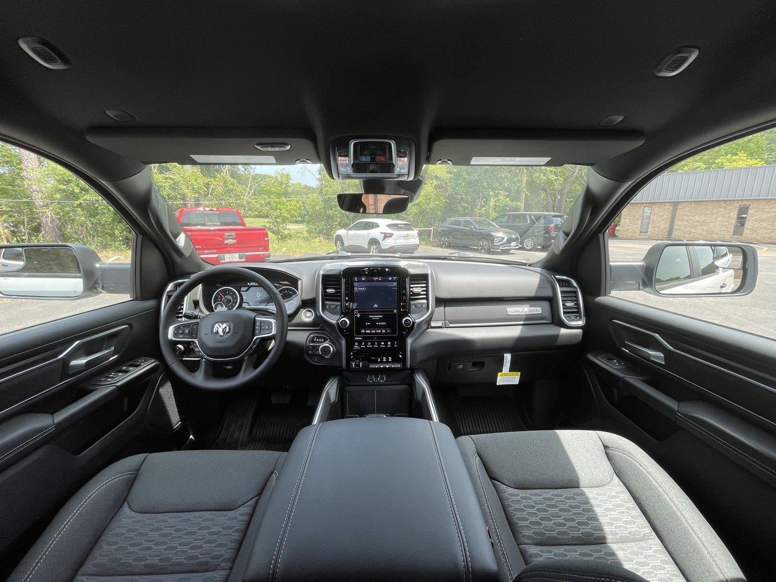 2026 RAM 1500 RAM 1500 LONE STAR CREW CAB 4X4 5'7' BOX