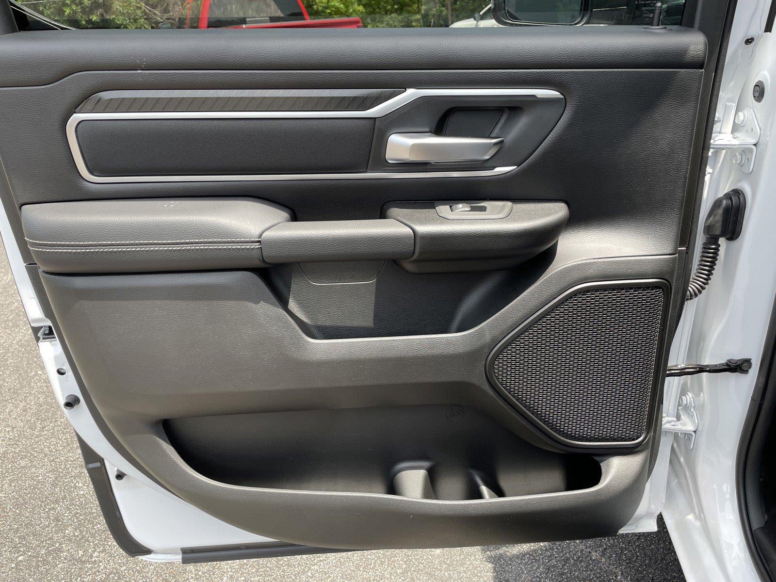 2026 RAM 1500 RAM 1500 LONE STAR CREW CAB 4X4 5'7' BOX