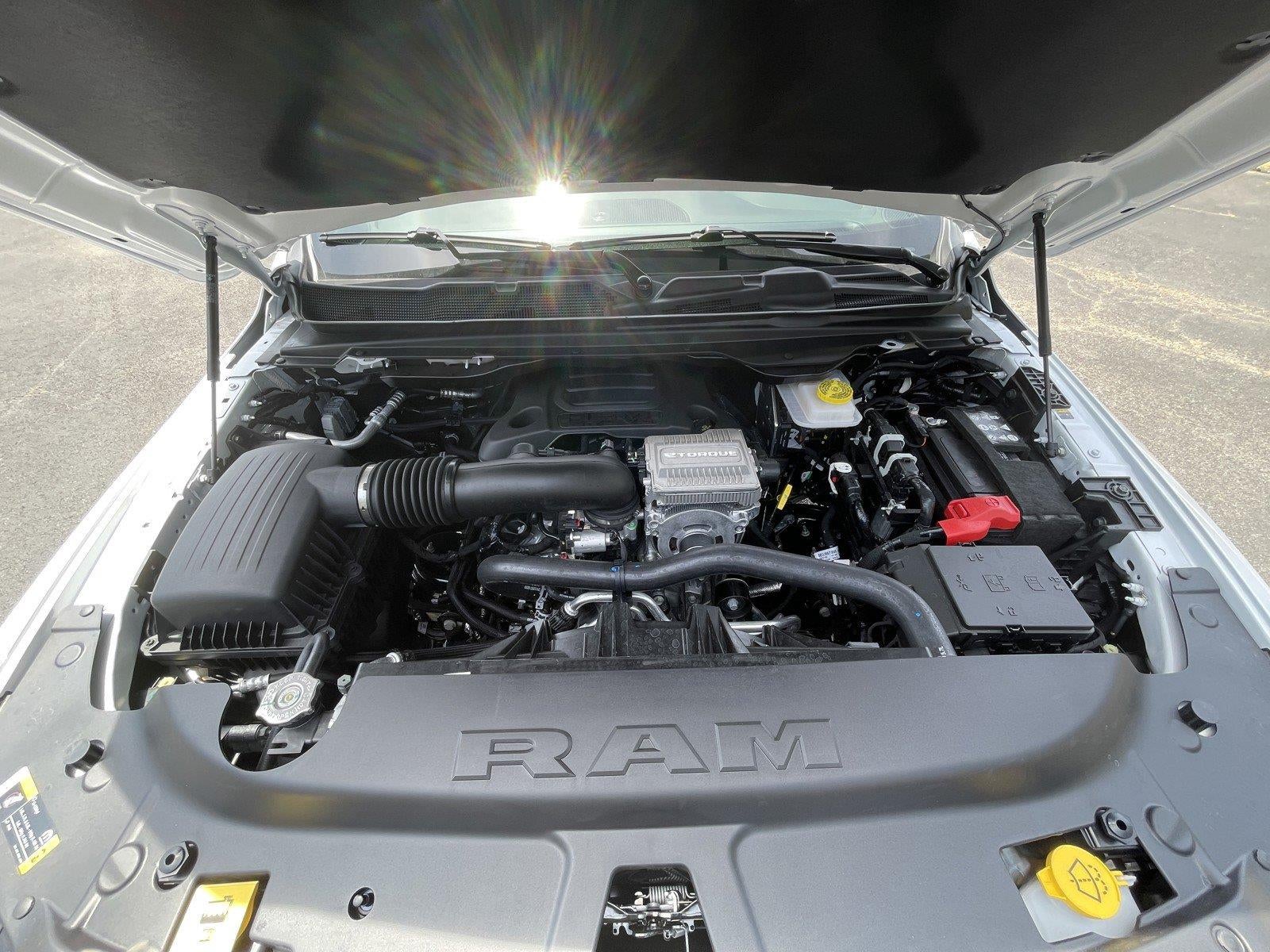 2026 RAM 1500 RAM 1500 LONE STAR CREW CAB 4X4 5'7' BOX