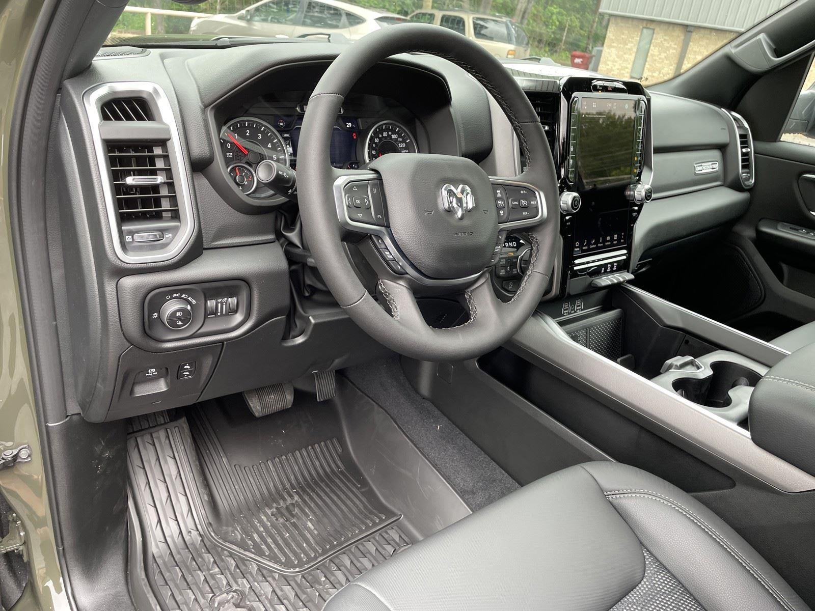 2026 RAM Ram 1500 RAM 1500 LONE STAR CREW CAB 4X4 5'7' BOX